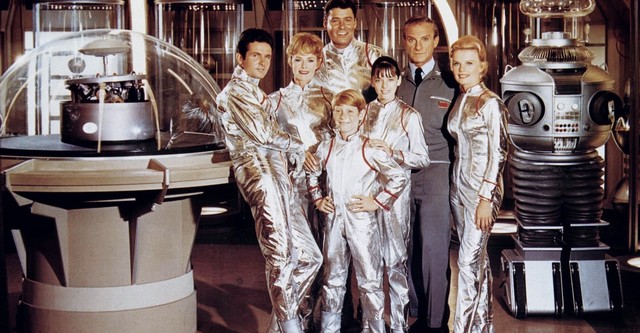 Watch lost in space season online 1